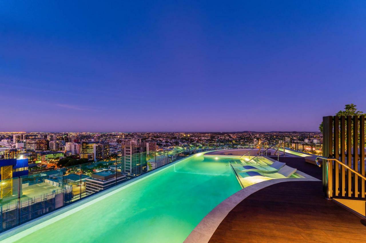 Fv By Peppers Aparthotel Brisbane Luaran gambar Skyline pool